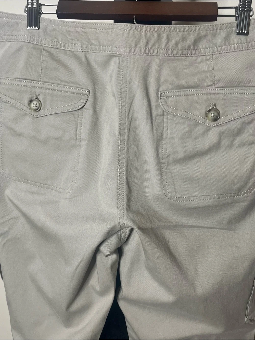 L.L.‎ Bean Women’s Favorite Fit Khaki High Rise Roll Tab Cargo Pants Sz 14